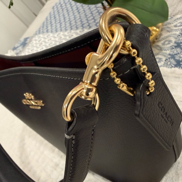Coach Town Bucket Bag, Like-New! - Picture 2 of 11